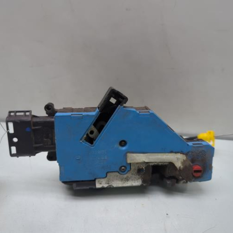 Serrure arriere droit PEUGEOT 207 Photo n°4