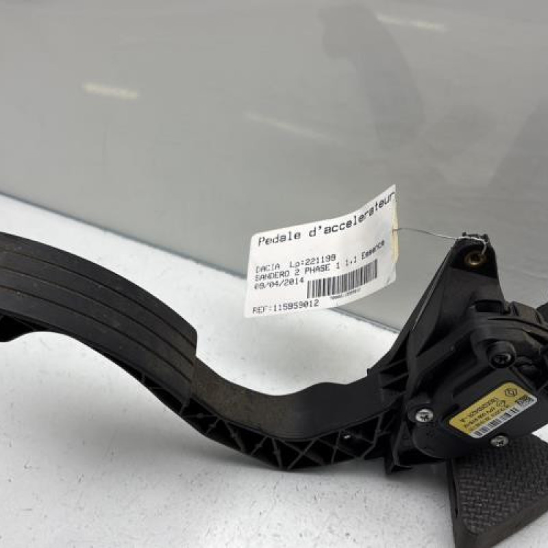 Pedale d'accelerateur DACIA SANDERO 2 Photo n°1