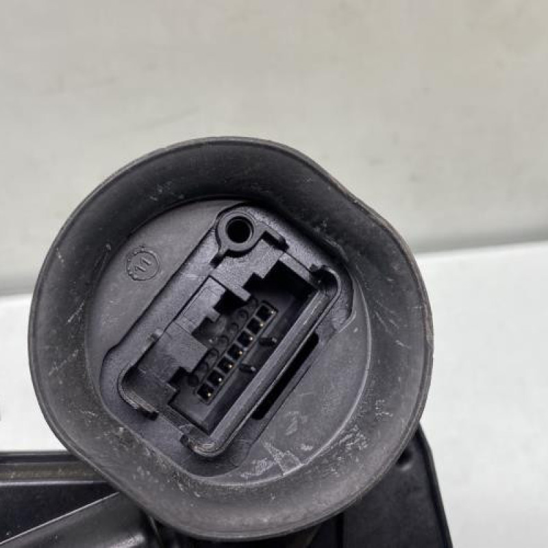 Serrure arriere droit VOLKSWAGEN GOLF 6 Photo n°4