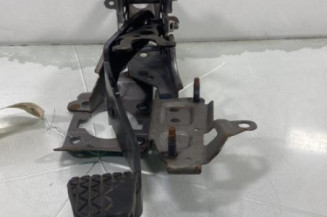 Pedale de frein FORD FIESTA 6 Photo n°1