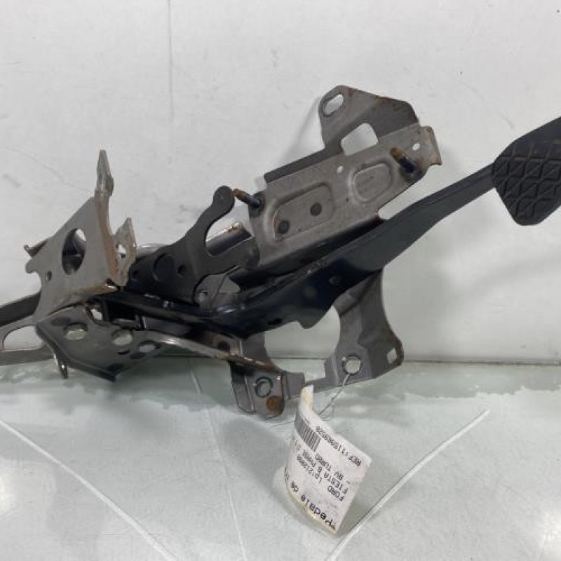 Pedale de frein FORD FIESTA 6 Photo n°2