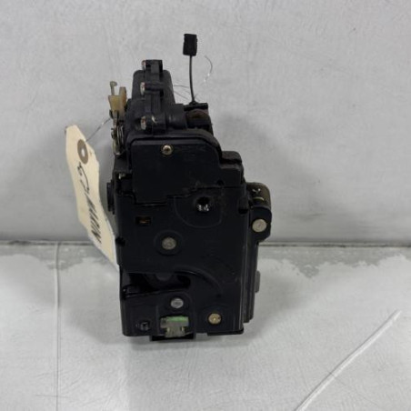 Serrure arriere droit VOLKSWAGEN GOLF 4 Photo n°1