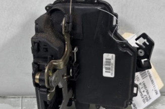Serrure arriere droit VOLKSWAGEN GOLF 4