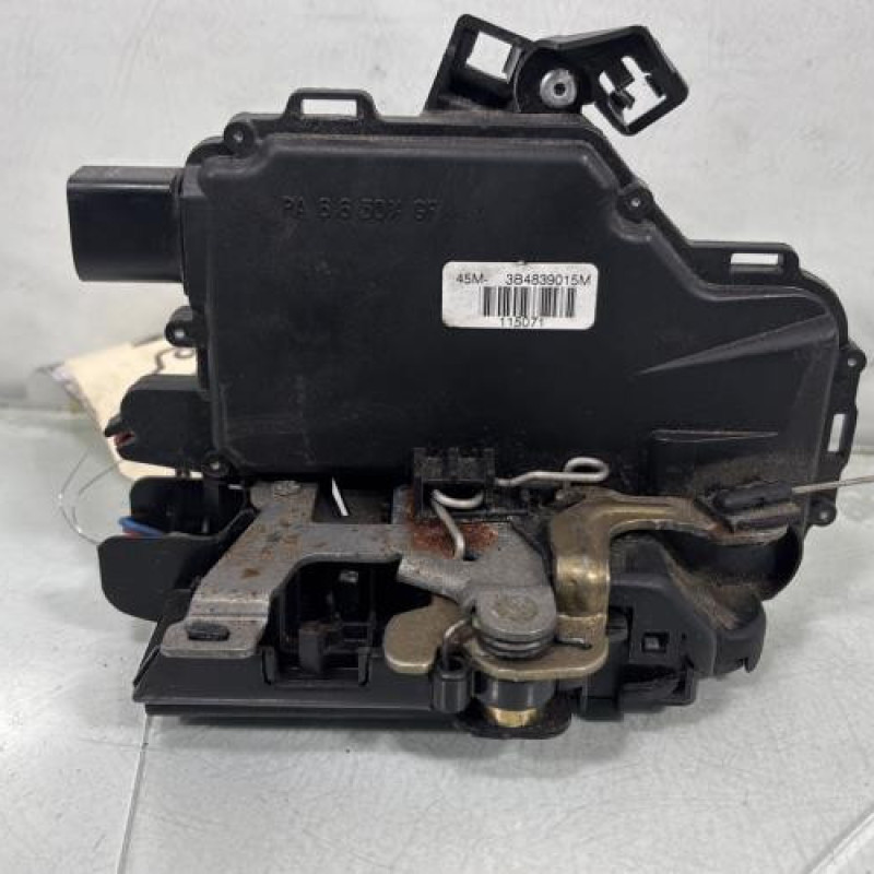 Serrure arriere gauche VOLKSWAGEN GOLF 4 Photo n°4