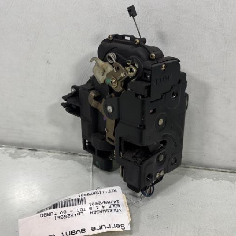 Serrure avant droit VOLKSWAGEN GOLF 4 Photo n°1