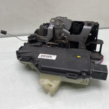 Serrure avant gauche VOLKSWAGEN GOLF 4