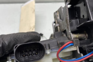 Serrure avant gauche VOLKSWAGEN GOLF 4