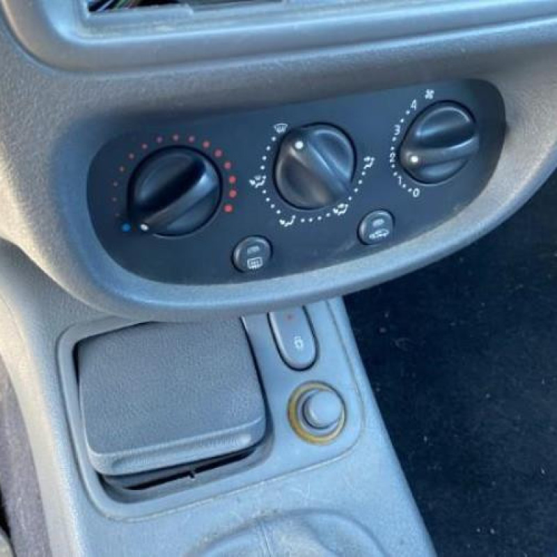 Serrure arriere droit RENAULT CLIO 2 Photo n°16