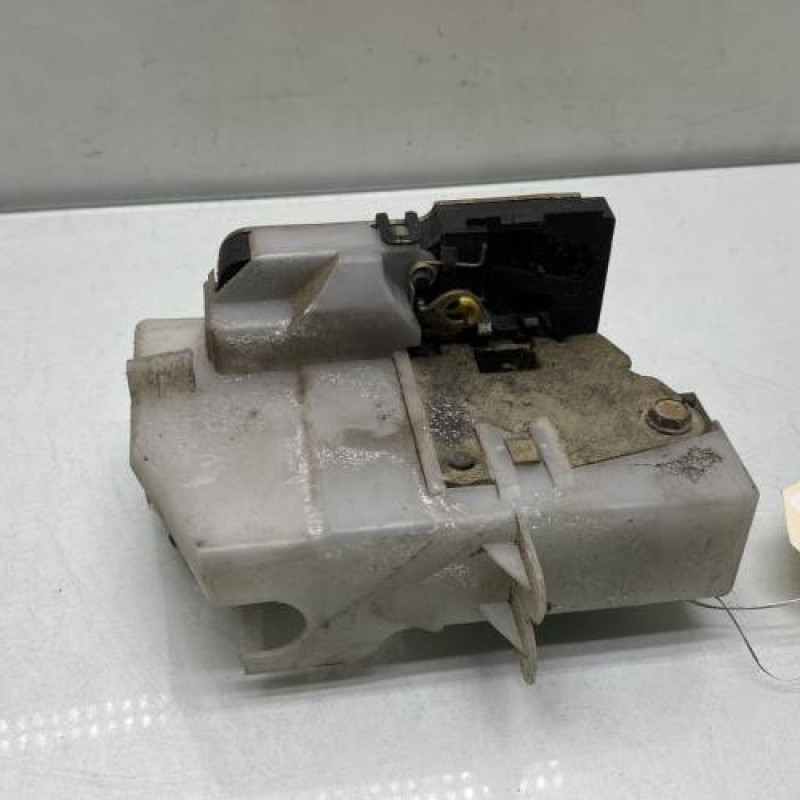 Serrure arriere gauche RENAULT CLIO 2 Photo n°2