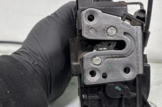 Serrure avant droit RENAULT CLIO 3