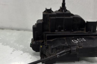 Serrure avant droit RENAULT CLIO 3