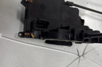 Serrure avant droit RENAULT CLIO 3