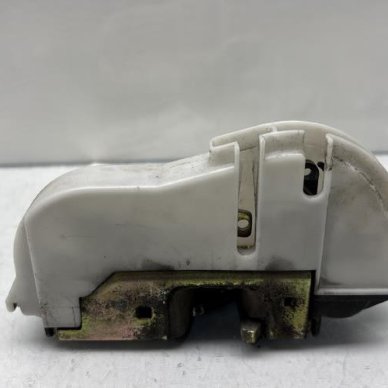 Serrure avant droit VOLKSWAGEN GOLF 3 Photo n°3