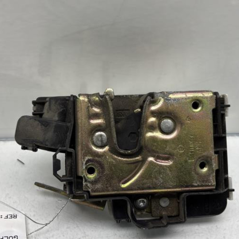 Serrure avant gauche VOLKSWAGEN GOLF 3 Photo n°4