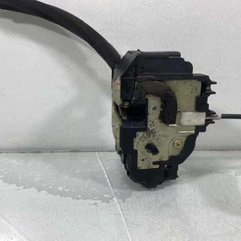 Serrure avant gauche NISSAN MICRA 3 Photo n°1