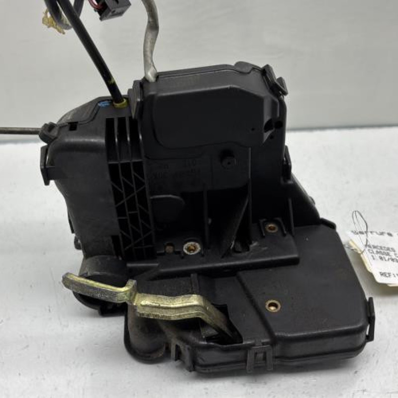 Serrure avant droit MERCEDES CLASSE C 203 COUPE SPORT Photo n°2