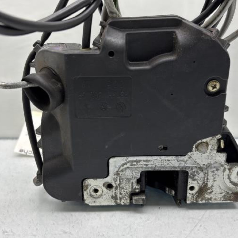 Serrure avant gauche MERCEDES CLASSE C 203 COUPE SPORT Photo n°6