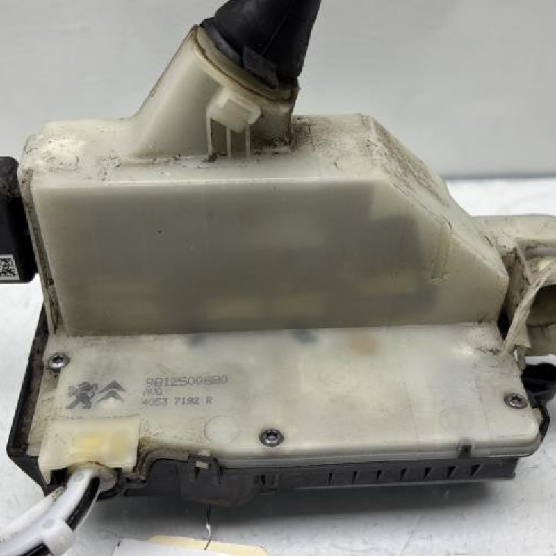 Serrure avant gauche PEUGEOT 208 1 Photo n°4