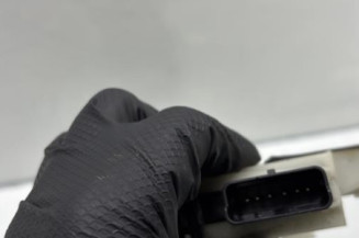 Serrure avant gauche PEUGEOT 208 1