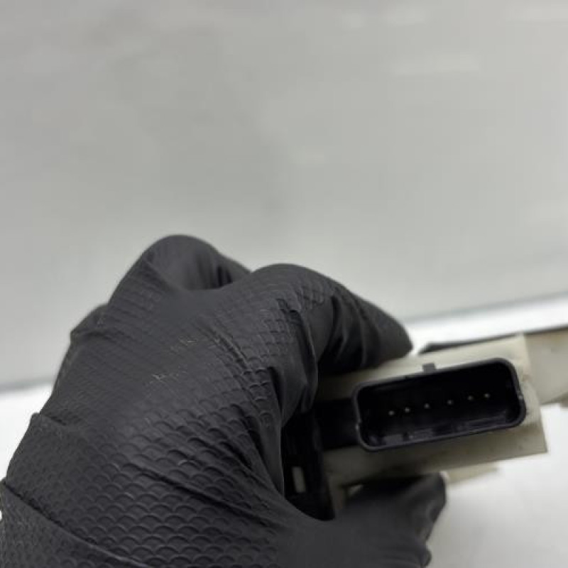 Serrure avant gauche PEUGEOT 208 1 Photo n°6