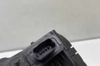 Serrure arriere droit RENAULT CLIO 4