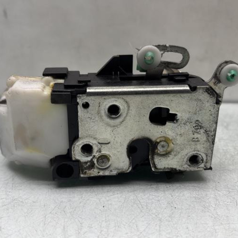 Serrure avant gauche ALFA ROMEO 147 Photo n°1