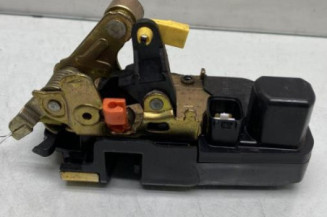 Serrure avant droit CHRYSLER GRAND VOYAGER 4