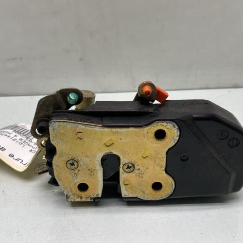 Serrure avant gauche CHRYSLER GRAND VOYAGER 4 Photo n°1