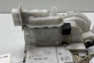 Serrure avant gauche VOLKSWAGEN POLO 3 Photo n°1