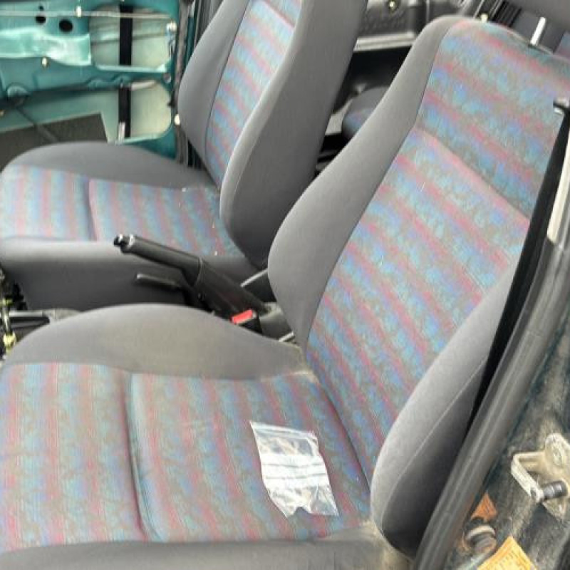 Serrure avant gauche VOLKSWAGEN POLO 3 Photo n°17