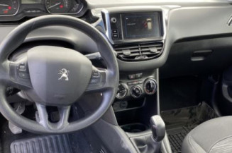 Serrure de coffre PEUGEOT 208 1