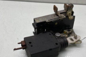 Serrure avant droit PEUGEOT 106