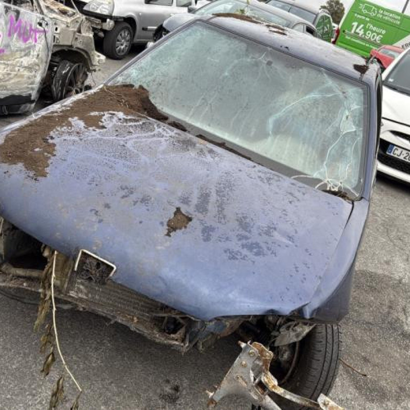 Serrure avant droit PEUGEOT 106 Photo n°8