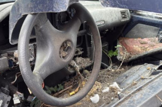 Serrure avant droit PEUGEOT 106