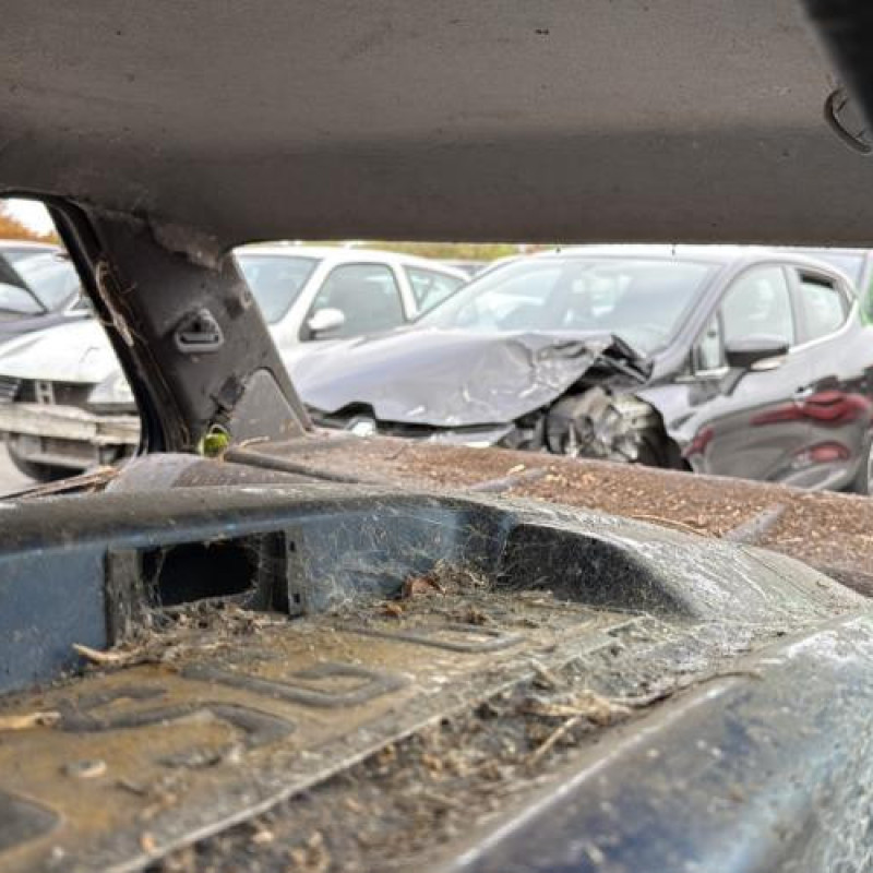 Serrure avant droit PEUGEOT 106 Photo n°12