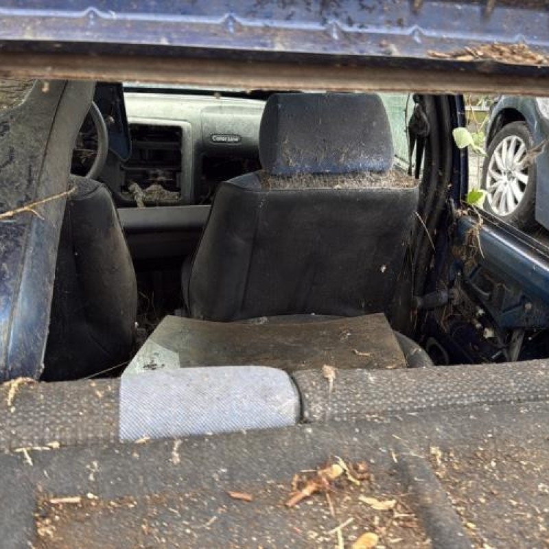 Serrure avant droit PEUGEOT 106 Photo n°13