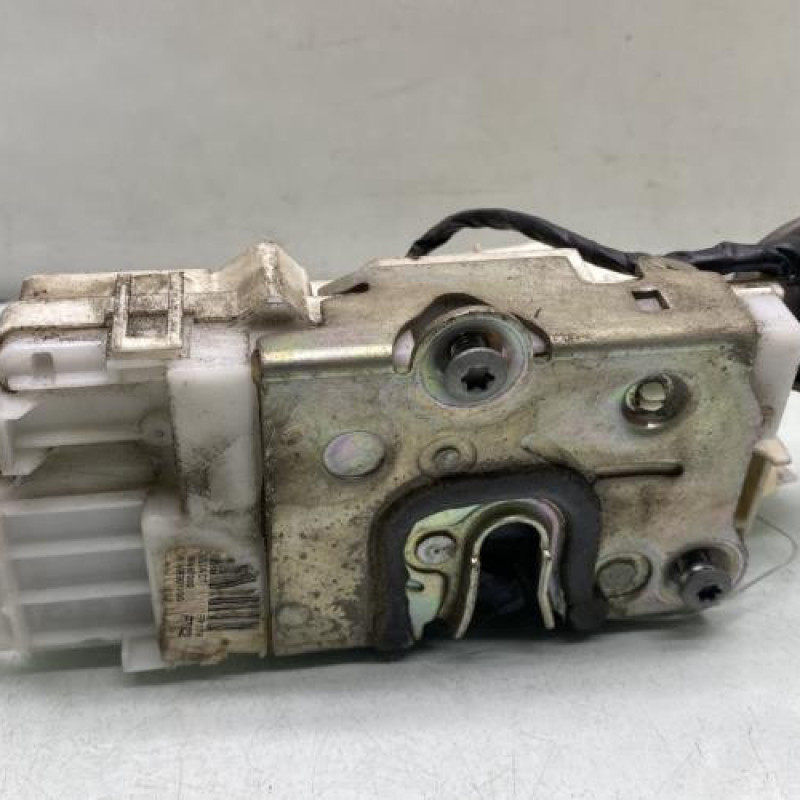 Serrure avant droit MERCEDES CLASSE B 245 Photo n°1