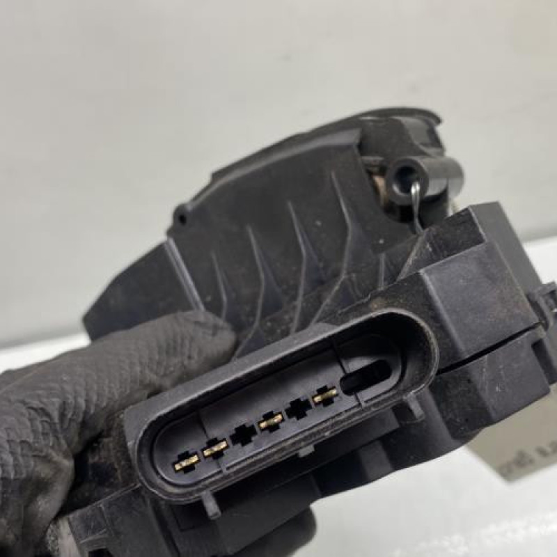 Serrure arriere gauche FORD C-MAX 2 Photo n°4