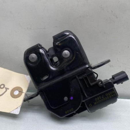 Serrure de coffre RENAULT CLIO 4