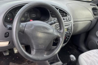 Serrure avant droit FORD FIESTA 4