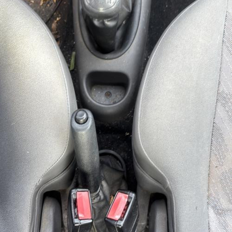 Serrure avant gauche FORD FIESTA 4 Photo n°20