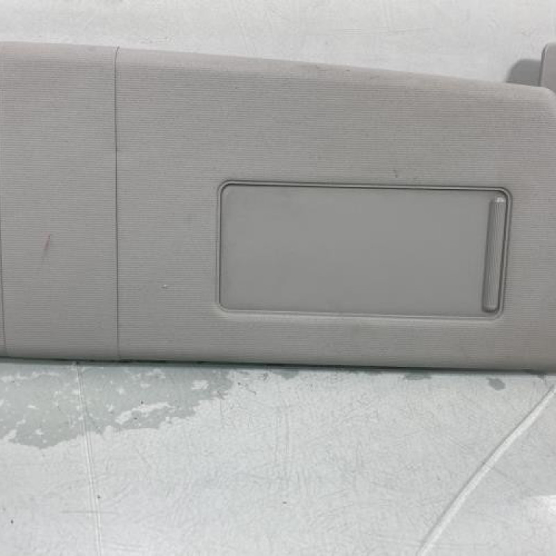 Pare soleil droit VOLKSWAGEN POLO 3 Photo n°1