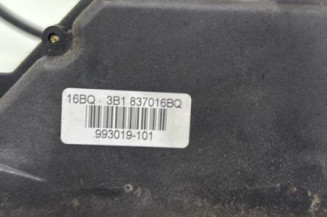 Serrure avant droit VOLKSWAGEN POLO 4