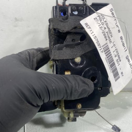 Serrure avant gauche VOLKSWAGEN POLO 4