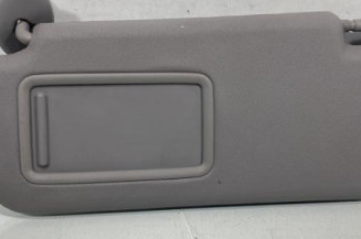 Pare soleil gauche TOYOTA YARIS 2 Photo n°1