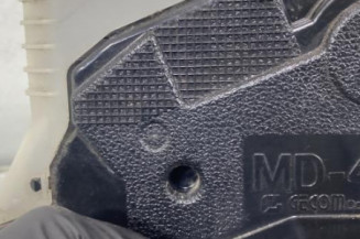 Serrure avant droit TOYOTA YARIS 2