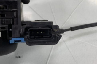 Serrure arriere droit PEUGEOT 207