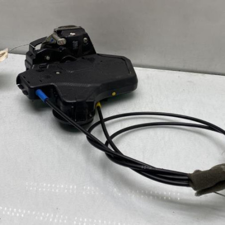 Serrure arriere droit TOYOTA COROLLA VERSO 2