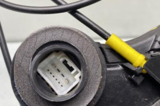 Serrure arriere droit TOYOTA COROLLA VERSO 2