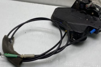 Serrure arriere gauche TOYOTA COROLLA VERSO 2